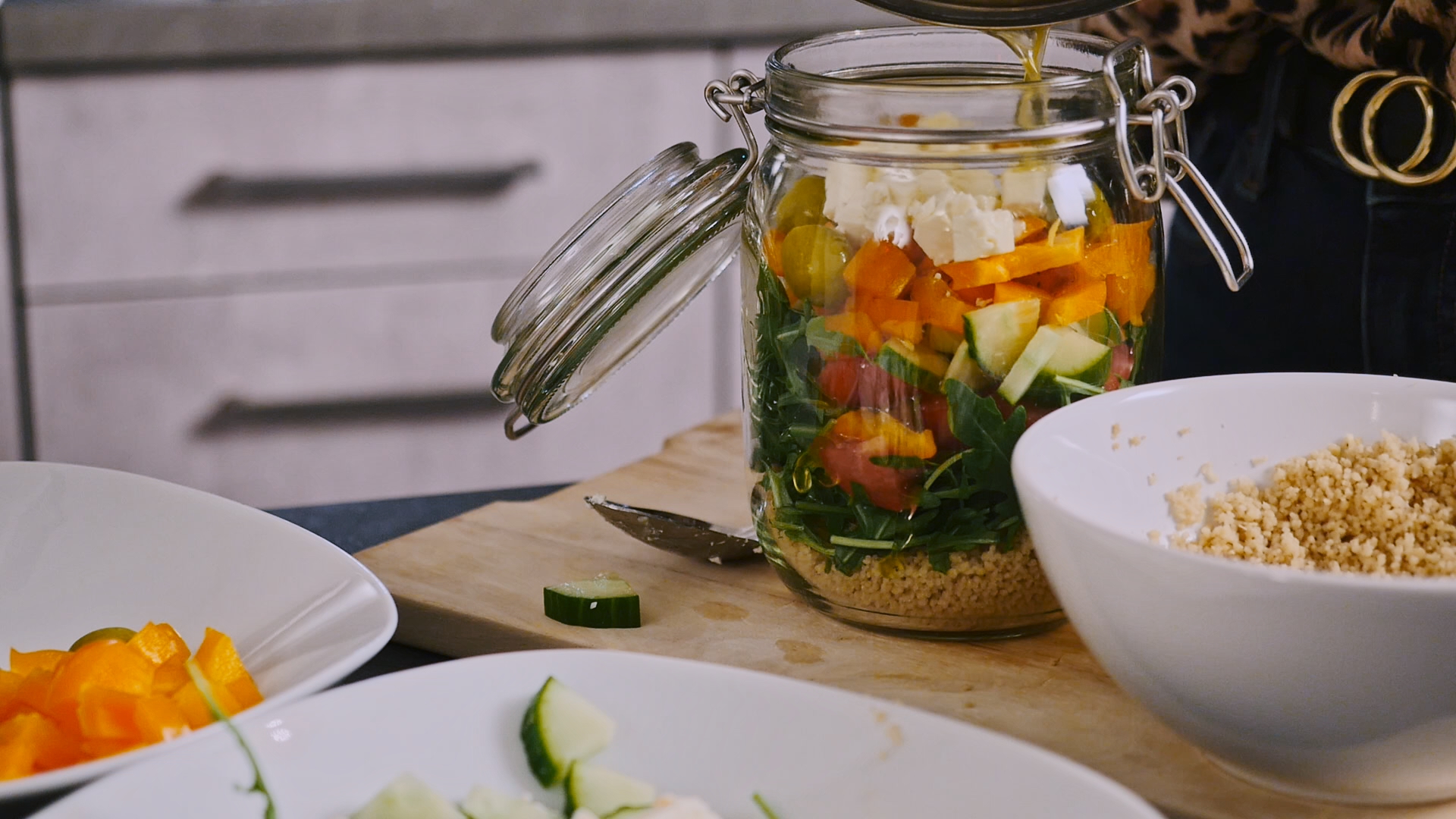 Rezepte Beitragsbild Sophie Wallstabe Einweckglas mit Zutaten