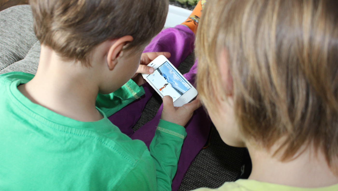 Jung, mobil und online: Kinder in der digitalen Welt