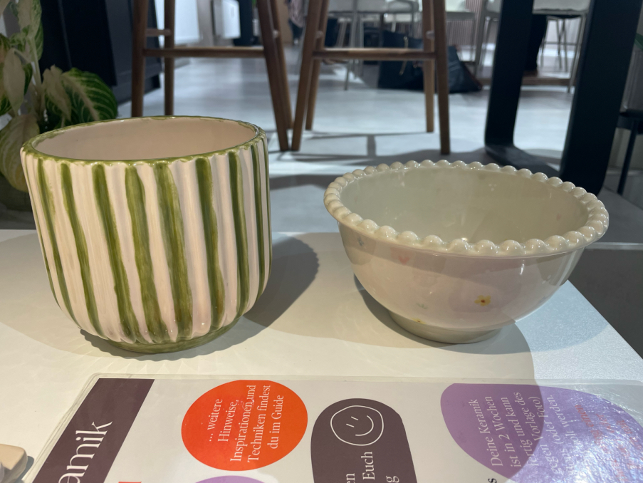 Ergebnis der bemalten Keramik nach dem Brennungsprozess